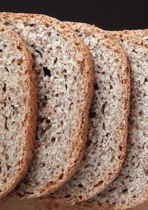 Una foto de Pan de quinoa y trigo en panificadora