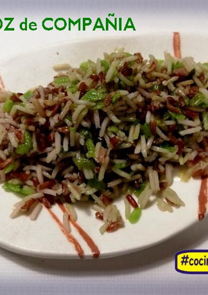 Una foto de Arroz de compañía