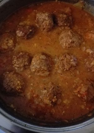 A picture of Beef and Lamb frikkadels.