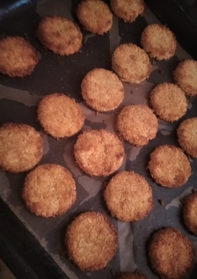 Una foto de Alfajores de coco deliciosos