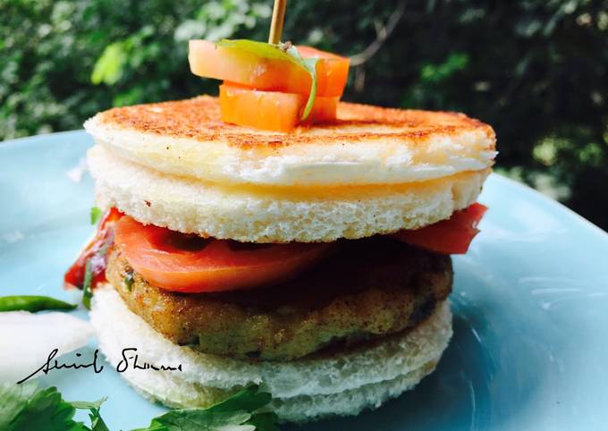 alu-paneer-tikki-burger-recipe-by-sunita-sharma-cookpad