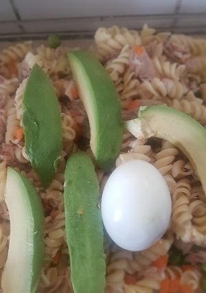 Una foto de Ensalada de fideos con atún. Rápido, fácil y delicioso