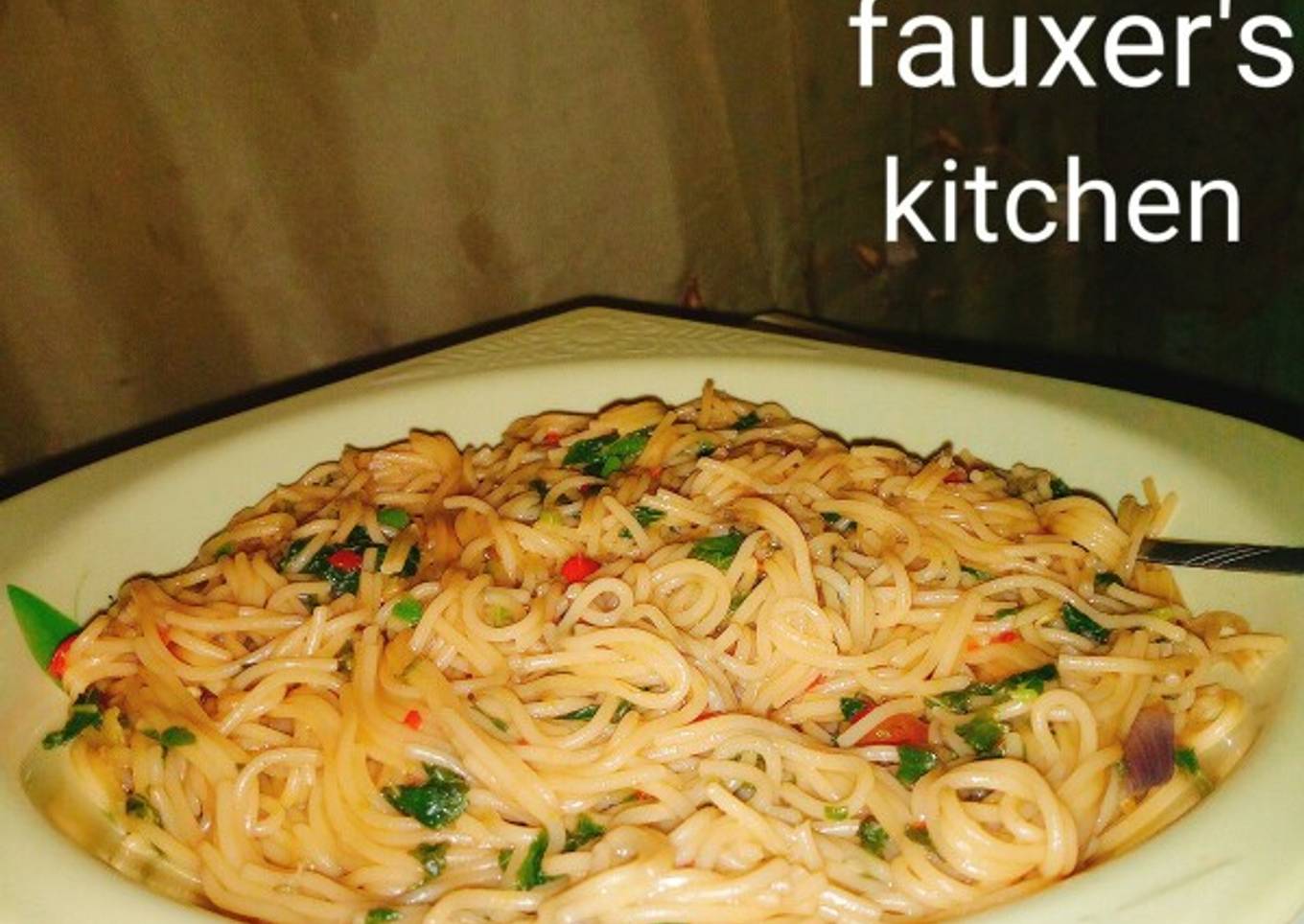 Spinach spaghetti jollof