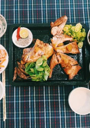 Hình của món Gà nướng ngũ vị.