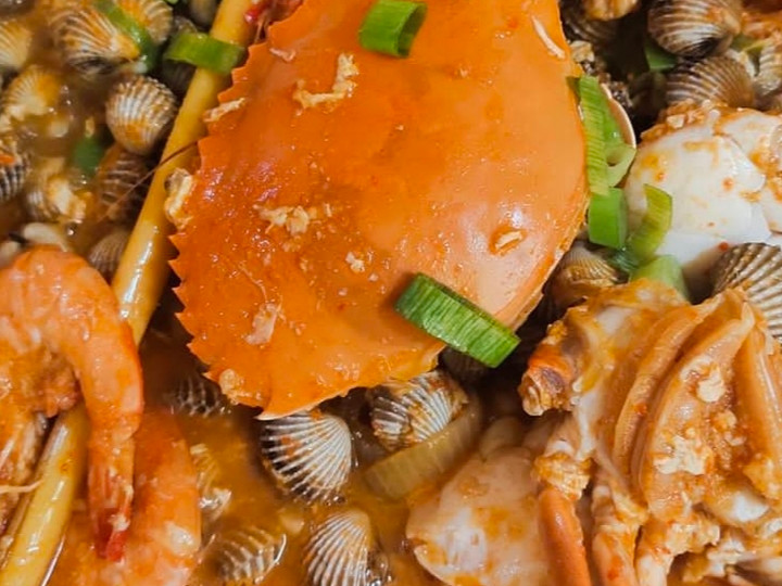 Resep Kepiting,kerang,udang saus padang, Menggugah Selera