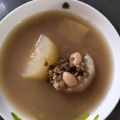 A picture of Hairy Gourd Soup.