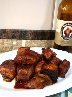 Una foto de Costillas a la cerveza