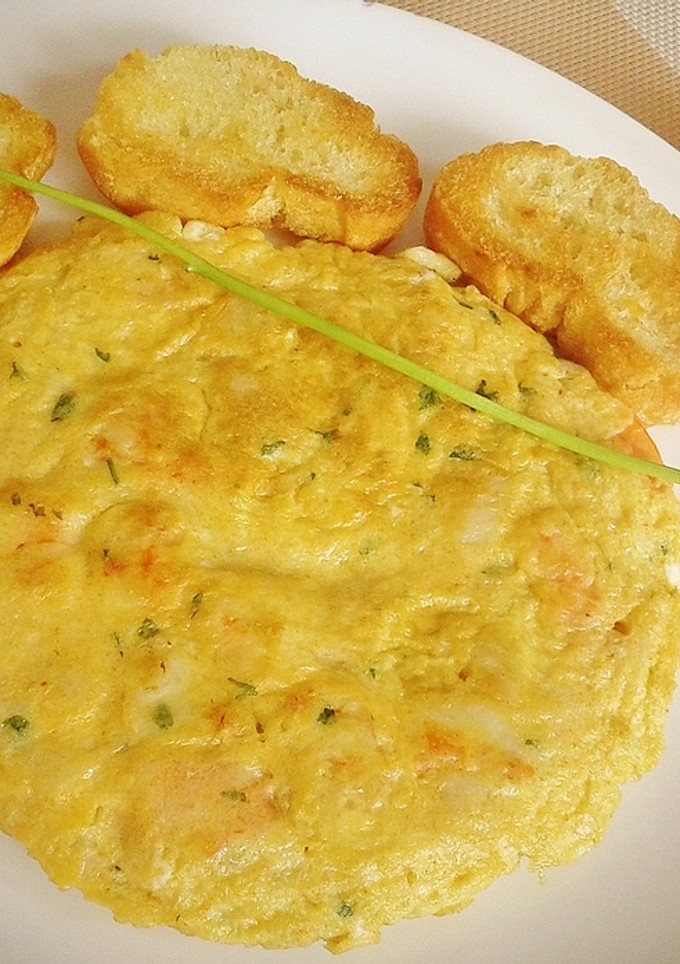 Una foto de Tortilla benedictina o de langostinos