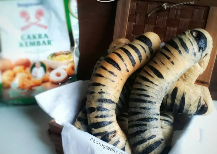 134. PHILIPPHINO CHOCOLATE BREAD