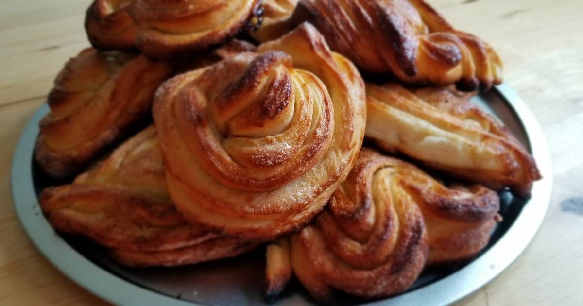 Плюшка московская рецептура. Технология приготовления плюшки московской. Плюшки зубаревой. Плюшки зубаревой. Московская булочка.