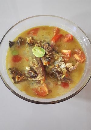 Foto resep Ikan asap santan pedas (masakan rumah sederhana)