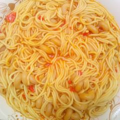 A picture of Jollof Spaghetti and macroni.