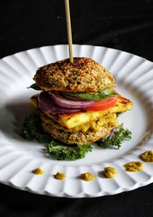 A picture of Awadhi Gobi Bun Burger.