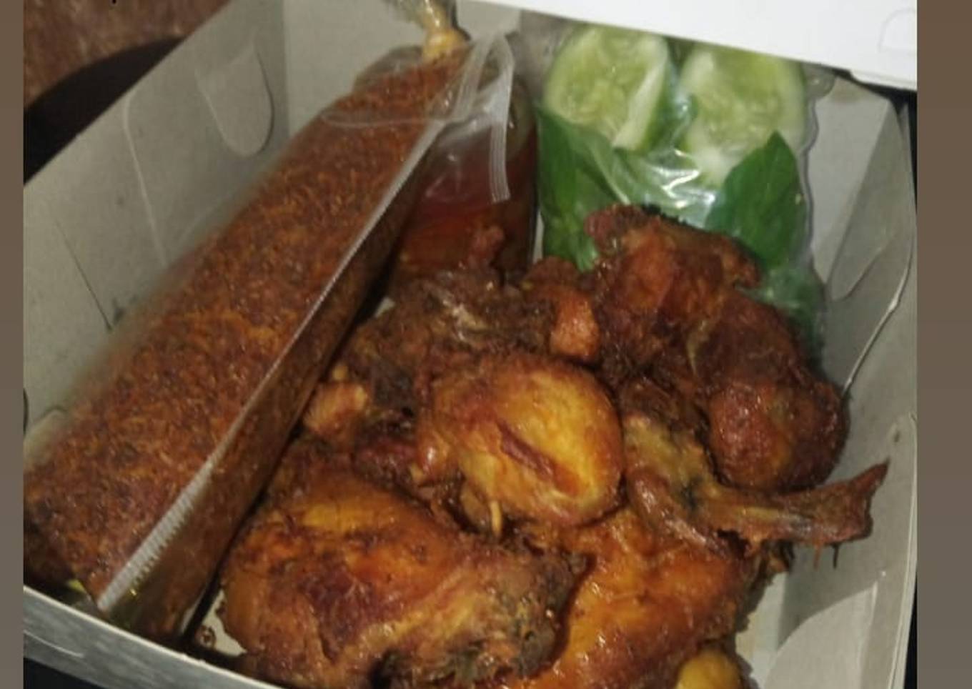 Ayam goreng Serundeng kelapa