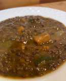 Lentejas caviar con boniato y calabacín