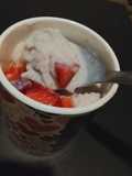 Arroz con leche y frutillas