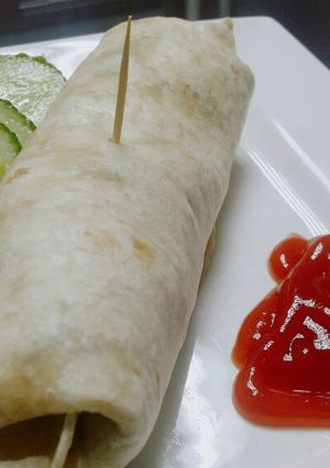 A picture of Oniopoll roll💛 💛 💛.