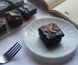 Resep Terbaik Cake coklat kukus simple Yummy Mantul