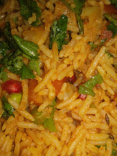 વેજીટેબલ મસાલા પુલાવ(Vegetable Masala Pulao recipe in Gujarati) રેસીપી મુખ્ય ફોટો