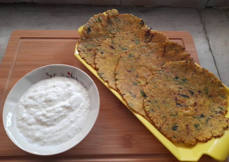 Steps to Make Super Quick Homemade Jowari methi pyaaz rotla with curd