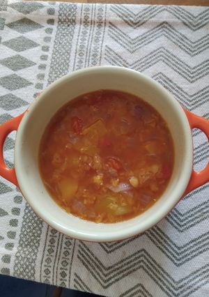 Lecsós vöröslencse leves recept fotója