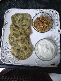 मूली के पत्ते की पूड़ी (Mooli ke patte ki puri recipe in Hindi) रेसिपी मुख्य फोटो