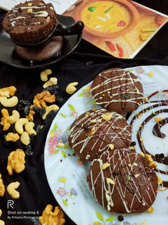 चोको इडली केक (Choco idli cake recipe in Hindi) रेसिपी मुख्य फोटो