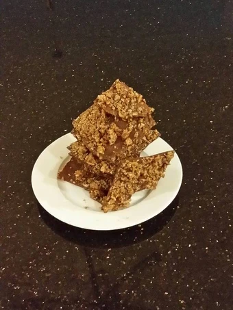 Recipe Creamy Caramel Chocolate Crispy Bark the Awesome  So Delicious