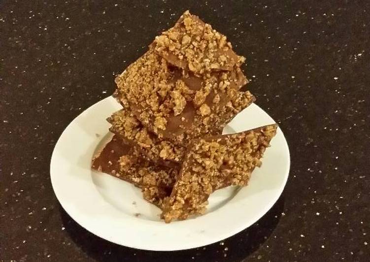 Recipe of Favorite Creamy Caramel Chocolate Crispy Bark