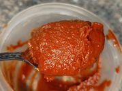 Una foto de cómo hacer salsa barbacoa cebolla