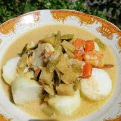 Lontong Tauco Khas Sumatera রেসিপির প্রধান ছবি