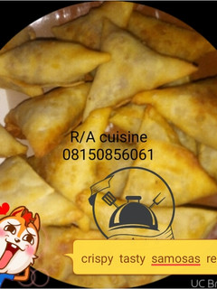 A picture of Crispy samosas.
