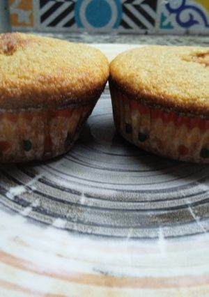 Una foto de Muffins saludables de coco y avena. Sin harina
