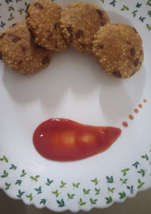 A picture of Sabudana tikki.