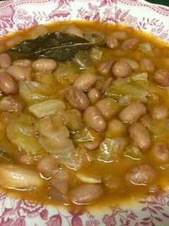 Una foto de Judías pintas con repollo