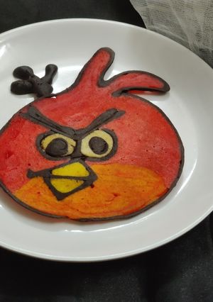एंग्रीबर्ड पैनकेक (Angrybird Pancake recipe in Hindi) रेसिपी मुख्य फोटो