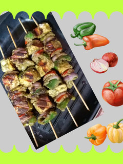 पंजाबी हरियाली पनीर टिक्का (Punjabi Hariyali Paneer Tikka Recipe In Hindi) रेसिपी मुख्य फोटो