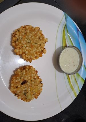 साबुदाण्याचे वडे (Sabudane Vade Recipe In Marathi) रेसिपी चे मुख्य फोटो 