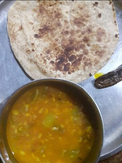 लौकी चने की दाल (Lauki chane ki dal recipe in hindi) रेसिपी मुख्य फोटो