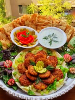 عکسی از دستور کتلت گوشت لقمه ای با آرد نخودچی بدون تخم مرغ 😋😍