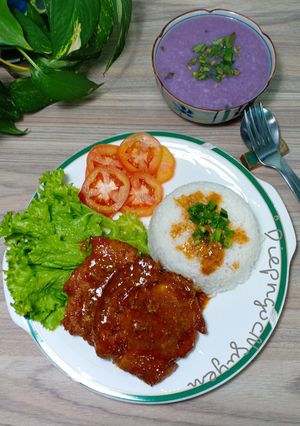 Hình của món Sườn cốt lết ram.