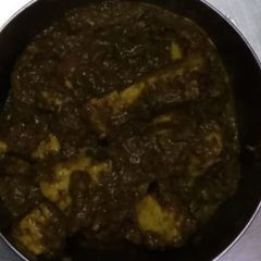 A picture of Palak Paneer.