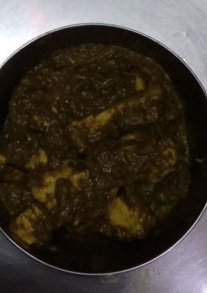 A picture of Palak Paneer.