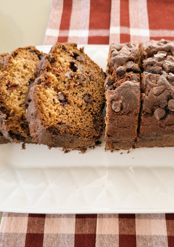 Una foto de Budín de Banana con Chocolate!! 🍌🍫