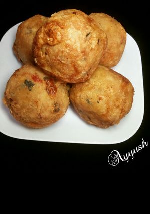 A picture of Yam balls.