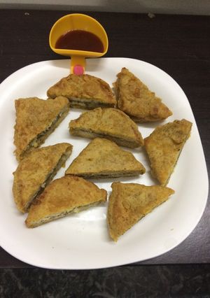 A picture of Bread sandwich Pakoda.
