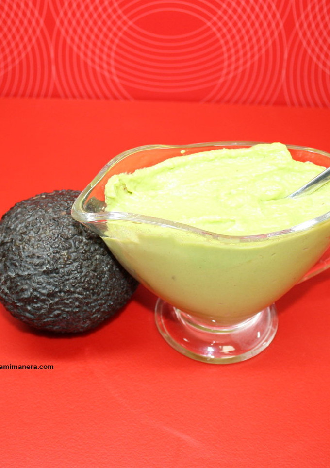 Una foto de Mayonesa de aguacate