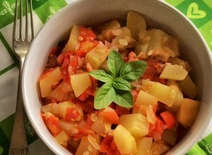 Foto di Zucchina bianca siciliana con pomodorini 🌷
