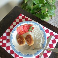 A picture of Yoghurt & Chicken Kabab.
