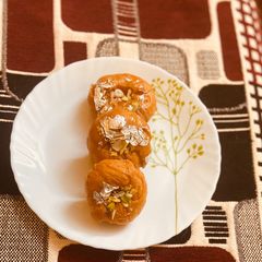 A picture of Balushahi.